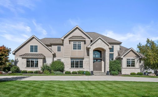 House in Pewaukee, Wisconsin, United States 1