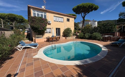 Chalet in Santa Cristina d'Aro, Katalonien, Spanien 1