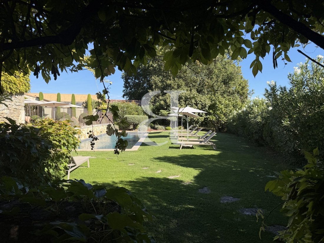 Country House in Oppède, Provence-Alpes-Côte d'Azur, France 3 - 19016588