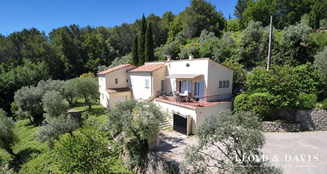 Villa en Seillans, Provenza-Alpes-Costa Azul, Francia 1 - 18570384