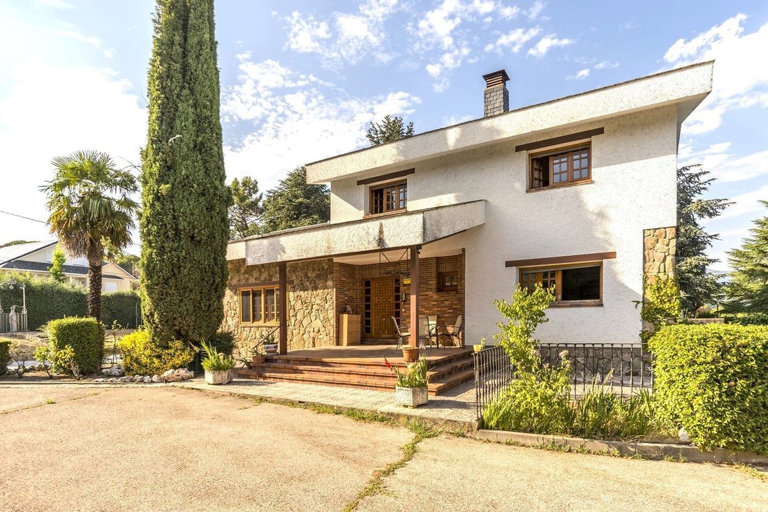 Villa a Guadarrama, Madrid, Spagna 2 - 19017716