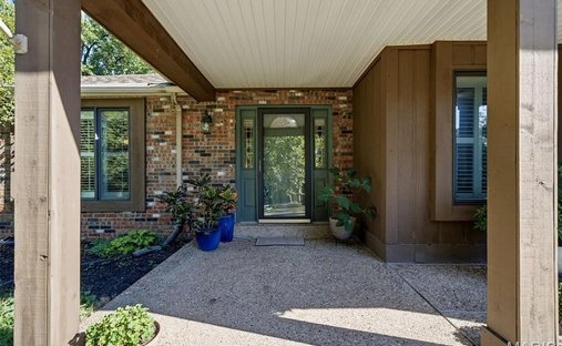House in Kirkwood, Missouri, United States 1