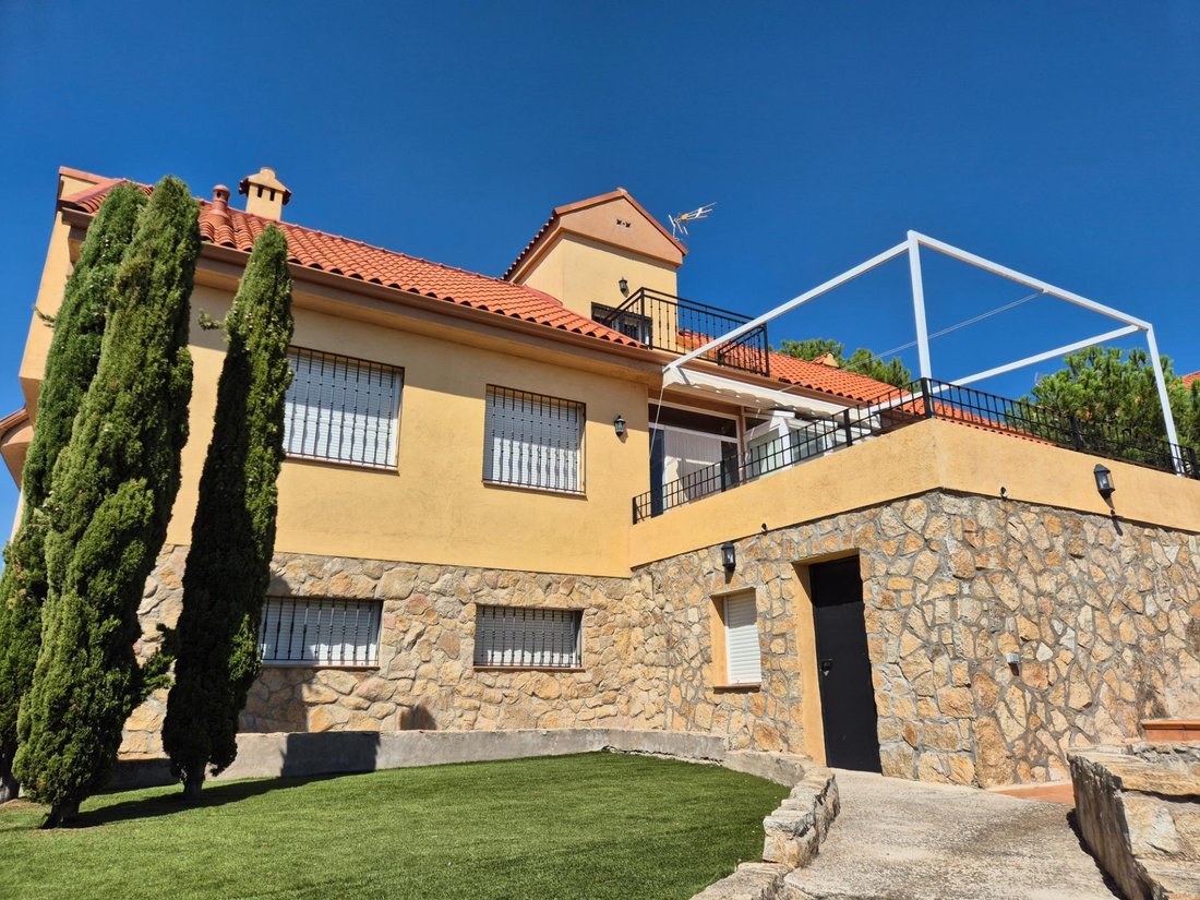 Villa à Valdemorillo, Communauté de Madrid, Espagne 2 - 19019282