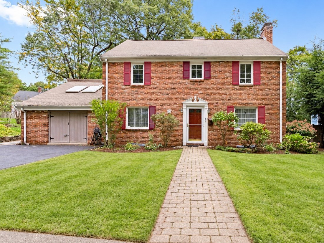 House in Newton, Massachusetts, United States 1 - 19017524