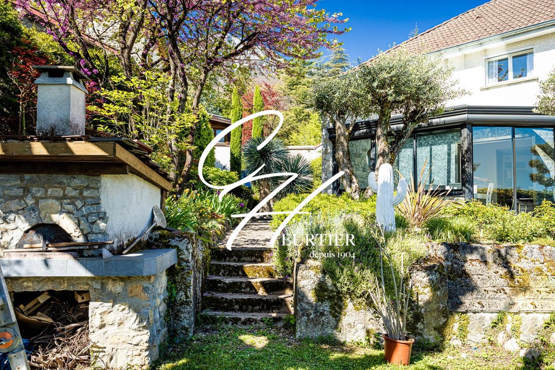 Villa in Le Village, Seyssins, France 4 - 15758218
