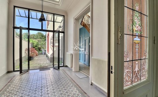 House in Centre, Croix, France 1