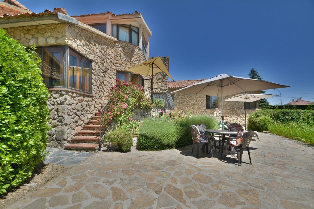 Country House in Torrecaballeros, Castile and Leon, Spain 1 - 19018743