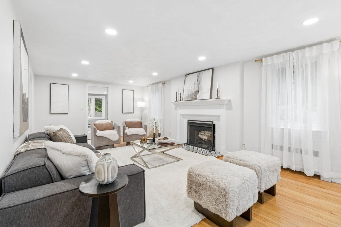 House in Newton, Massachusetts, United States 5 - 19017524