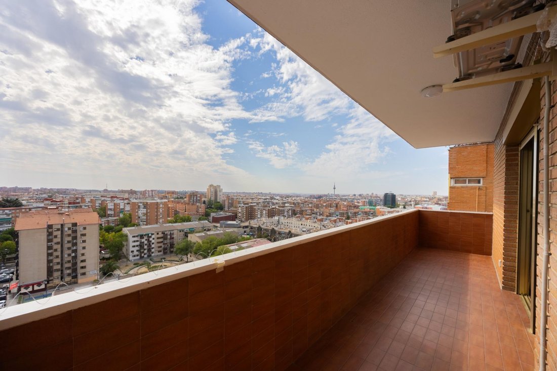 Apartment in Ciudad Lineal, Madrid, Spain 5 - 19019261