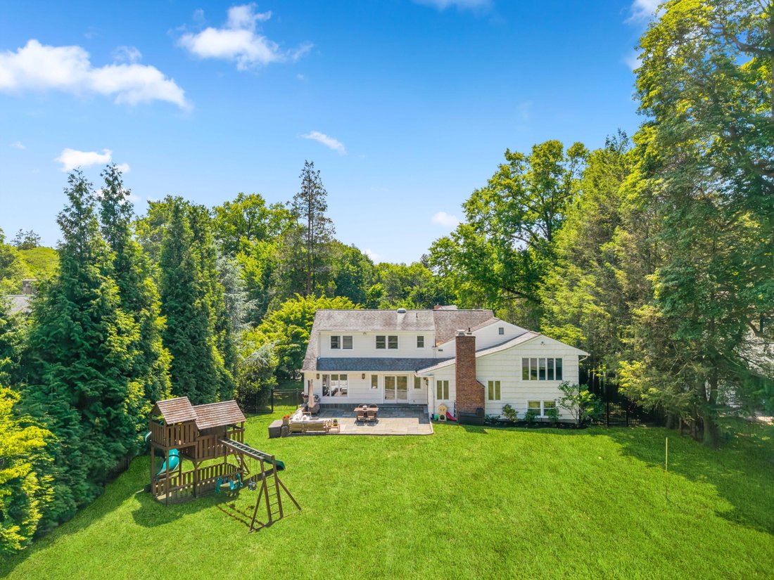 House in New Rochelle, New York, United States 2 - 19016453