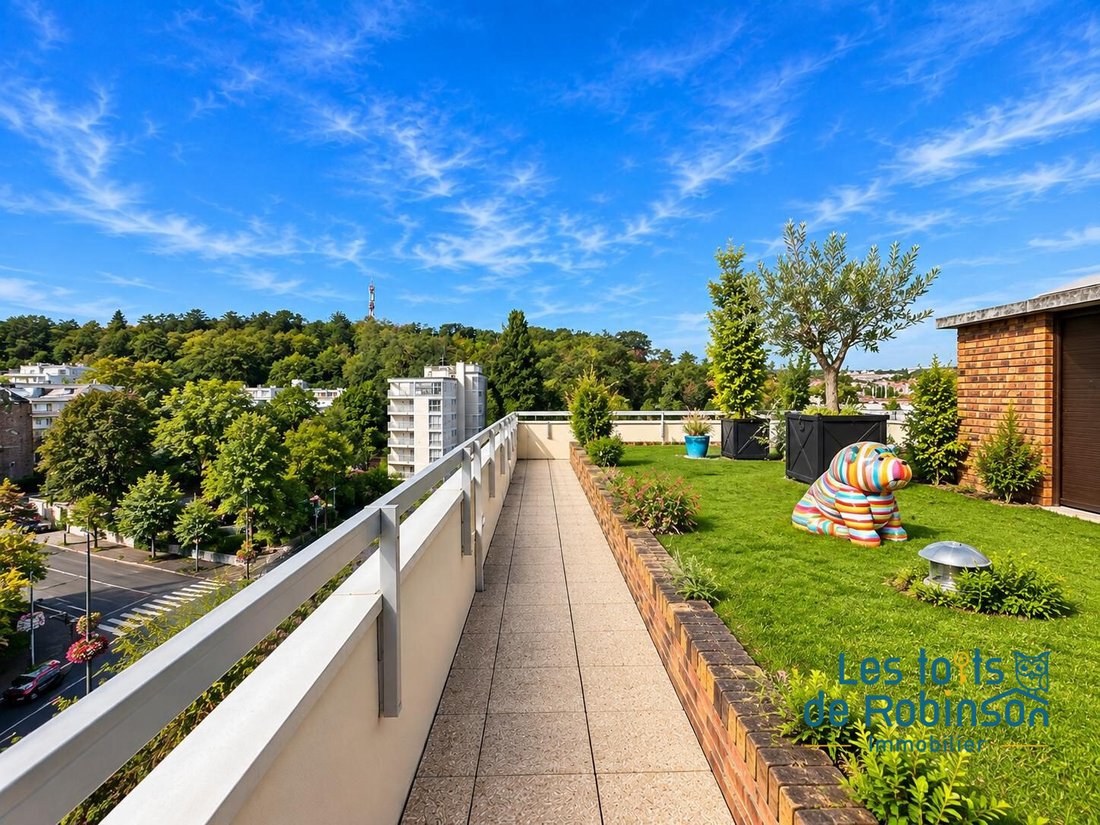 Apartment in Wallon, Le Plessis-Robinson, France 4 - 19016563