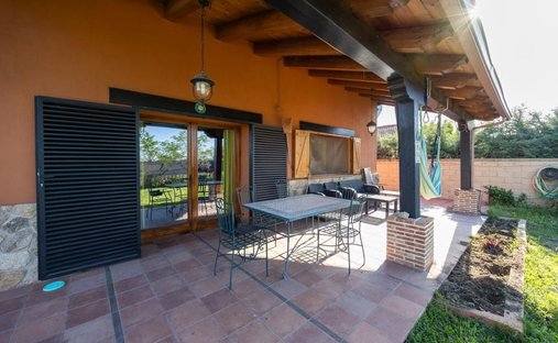 Villa in Torremocha de Jarama, Comunidad de Madrid, Spain 1