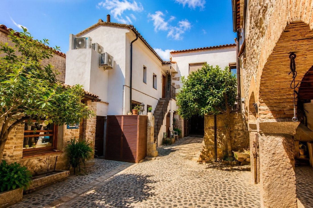 Villa in Valdeverdeja, Castile-La Mancha, Spain 1 - 19018283