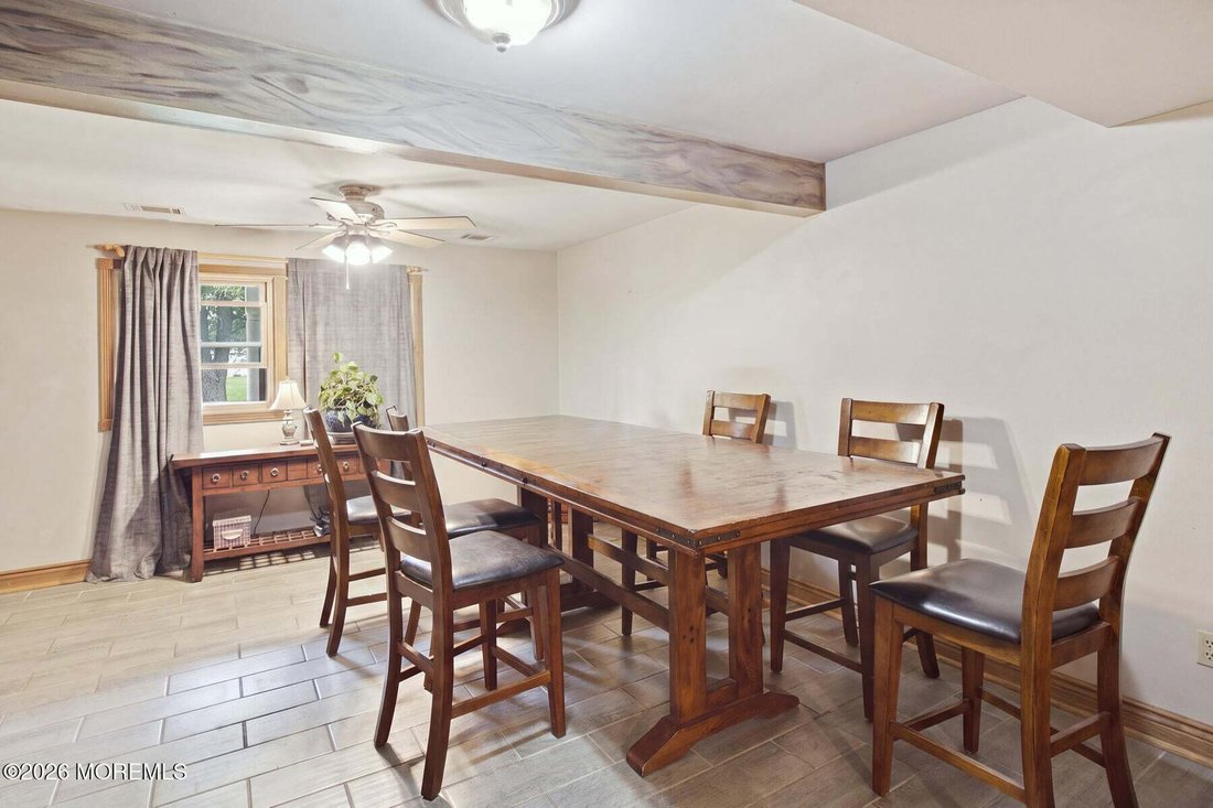 House in Manalapan Township, New Jersey, United States 3 - 19017254