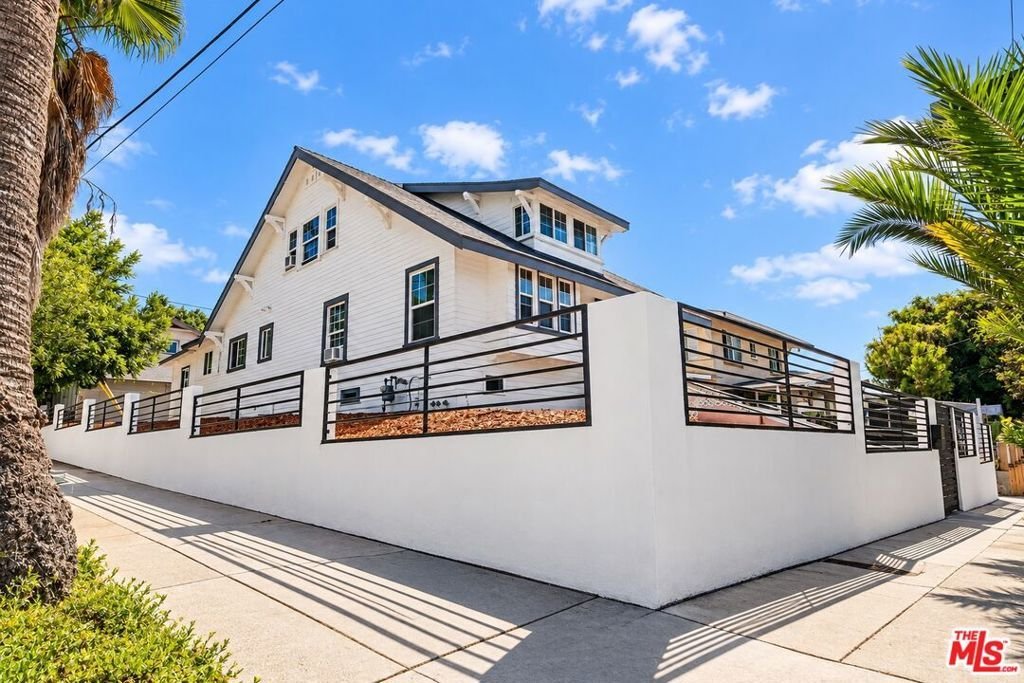 House in Los Angeles, California, United States 1 - 19017335