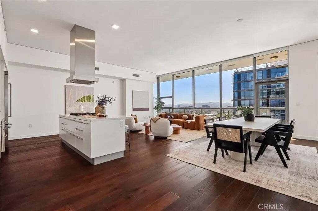 Condo in Santa Ana, California, United States 4 - 19017593