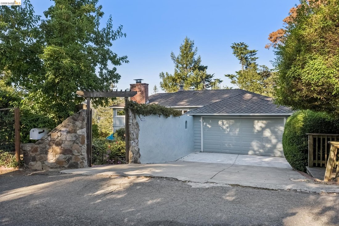House in Oakland, California, United States 3 - 19017692