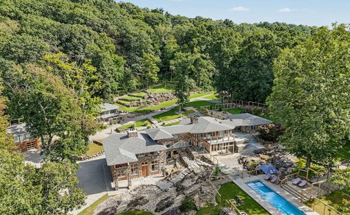 House in Mount Kisco, New York, United States 1