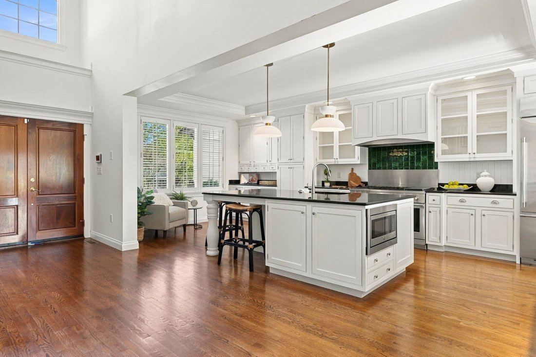 Condo in Andover, Massachusetts, United States 4 - 19016906