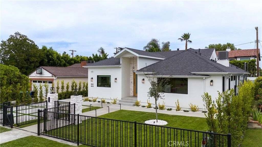 House in Los Angeles, California, United States 2 - 19017479