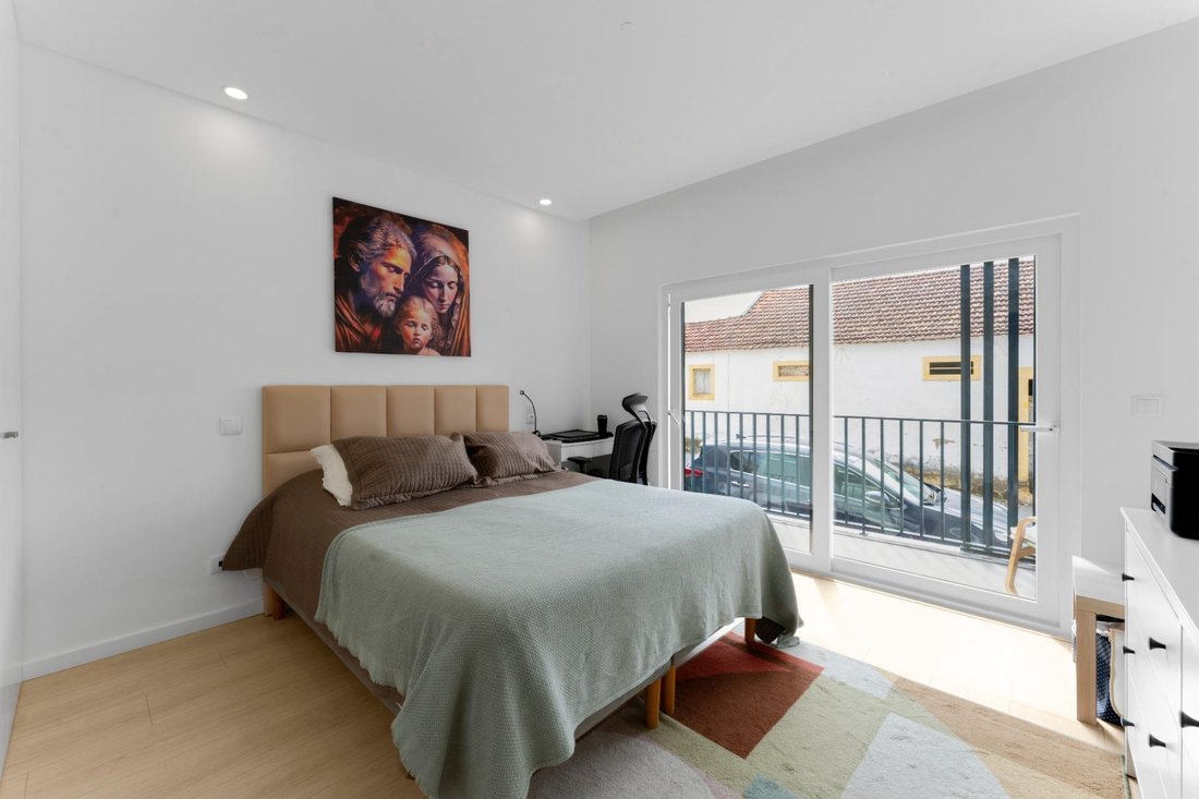 Apartment in Loures, Lisbon, Portugal 5 - 19017608
