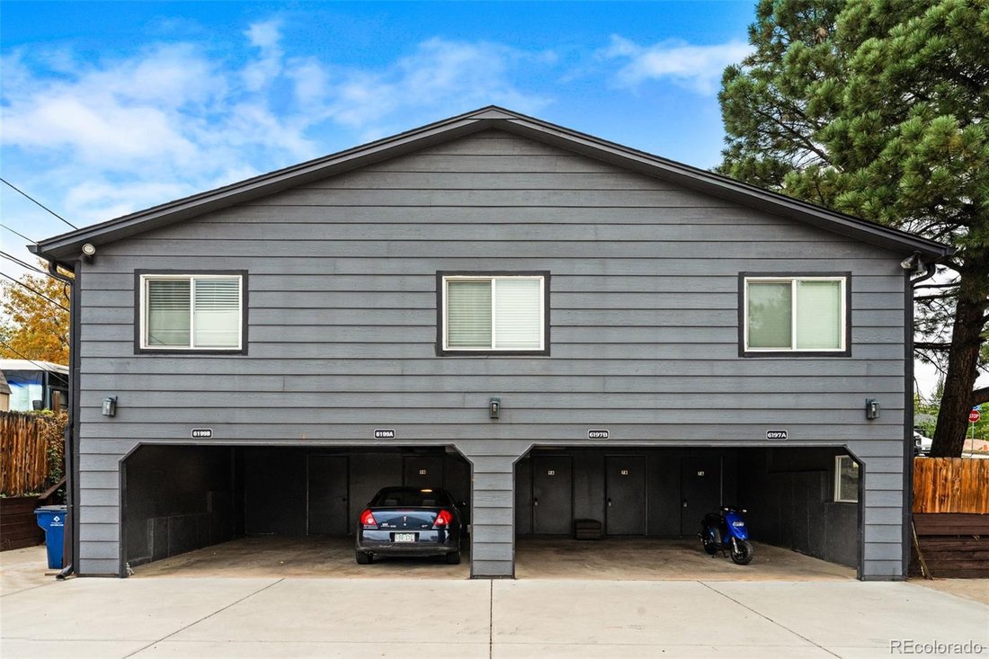 Berkley, Colorado, United States 2 - 19017344