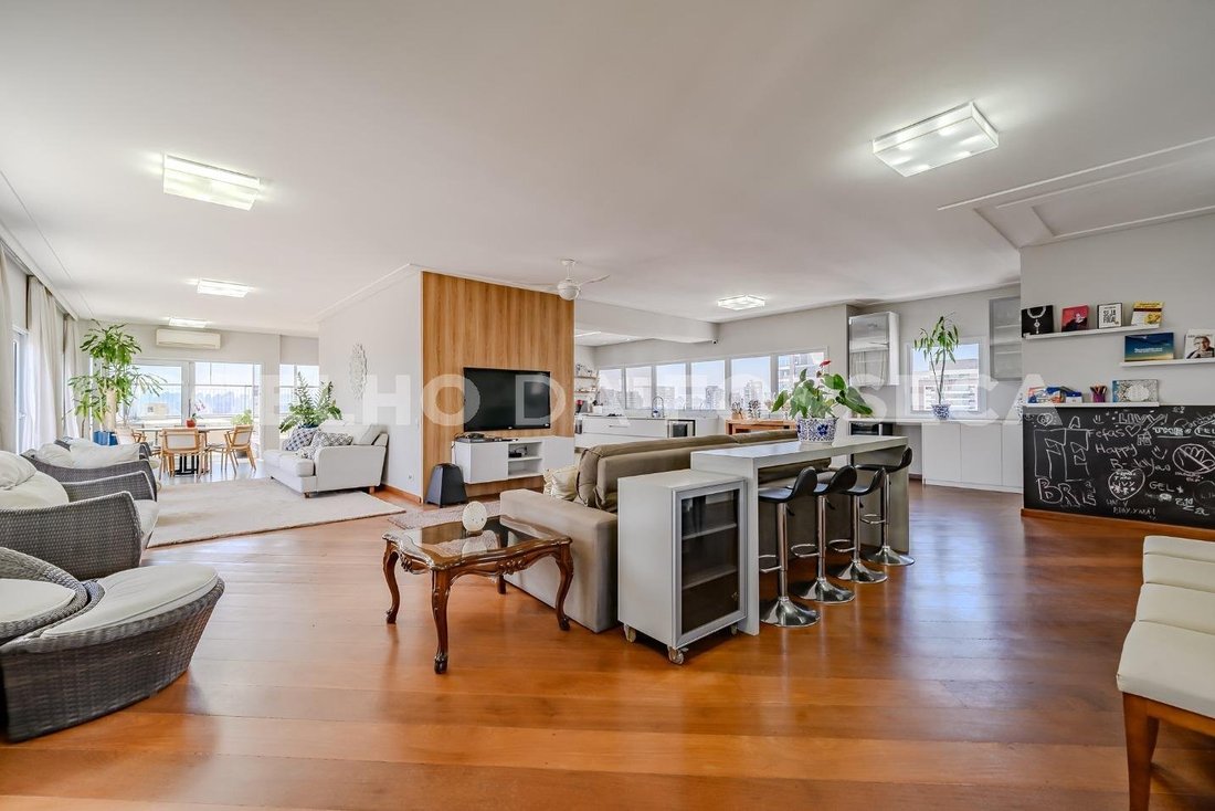 Condo in São Paulo, State of São Paulo, Brazil 1 - 19016506