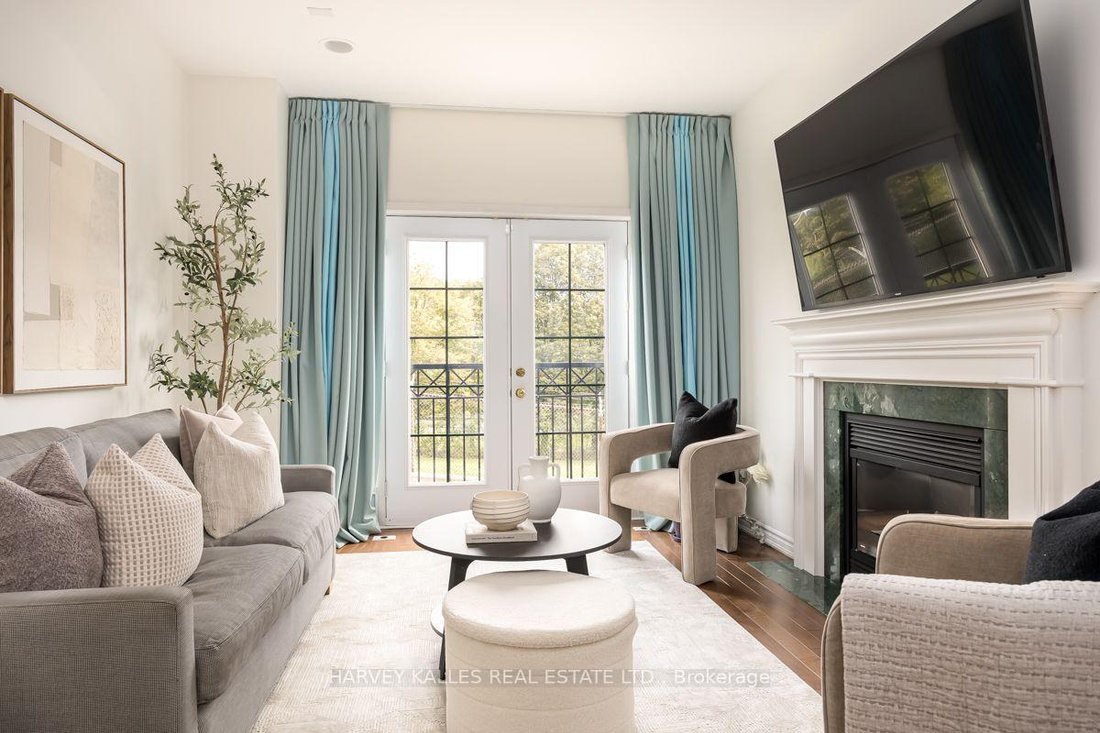 Condo in Toronto, Ontario, Canada 3 - 19016423