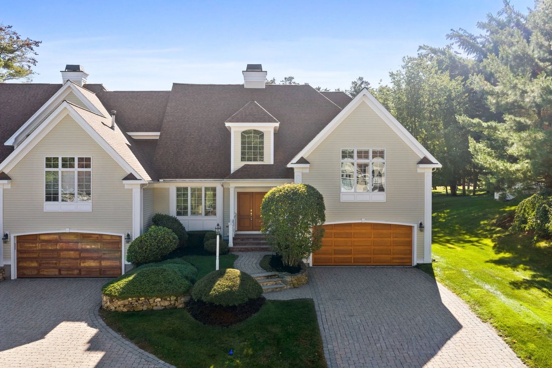 Condo in Andover, Massachusetts, United States 1 - 19016906