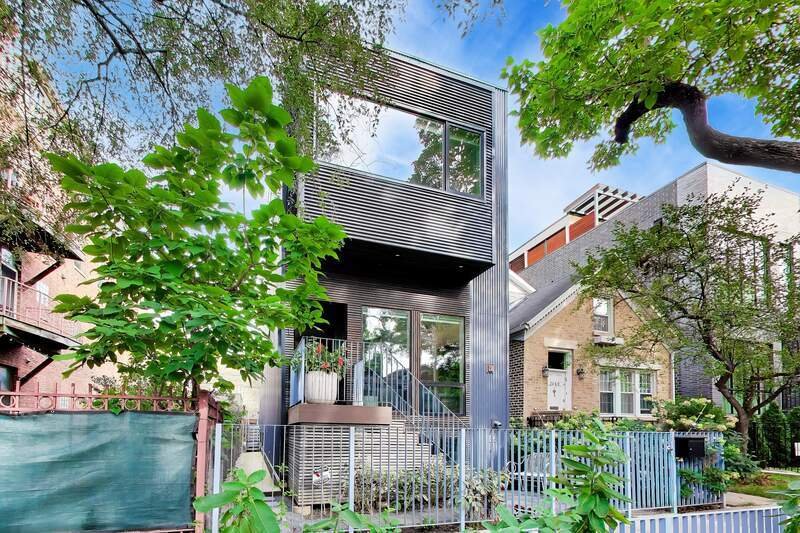 House in Chicago, Illinois, United States 2 - 19016502