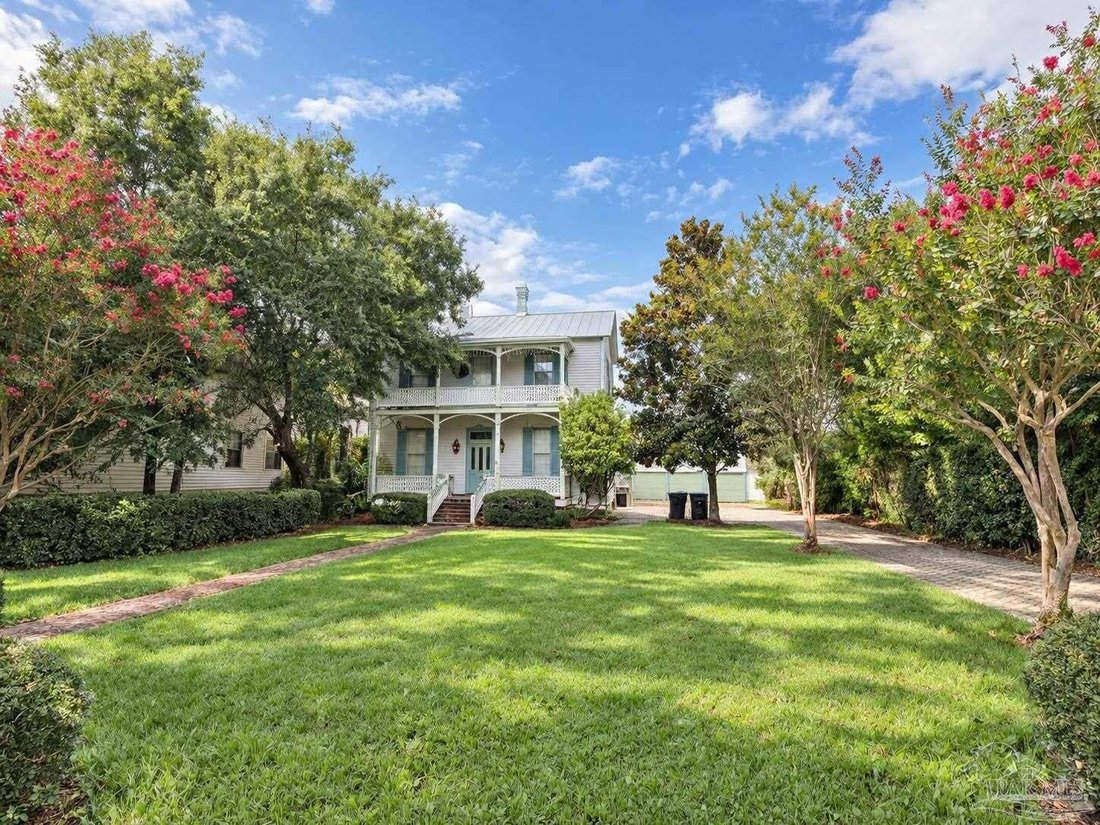 House in Pensacola, Florida, United States 1 - 19017032