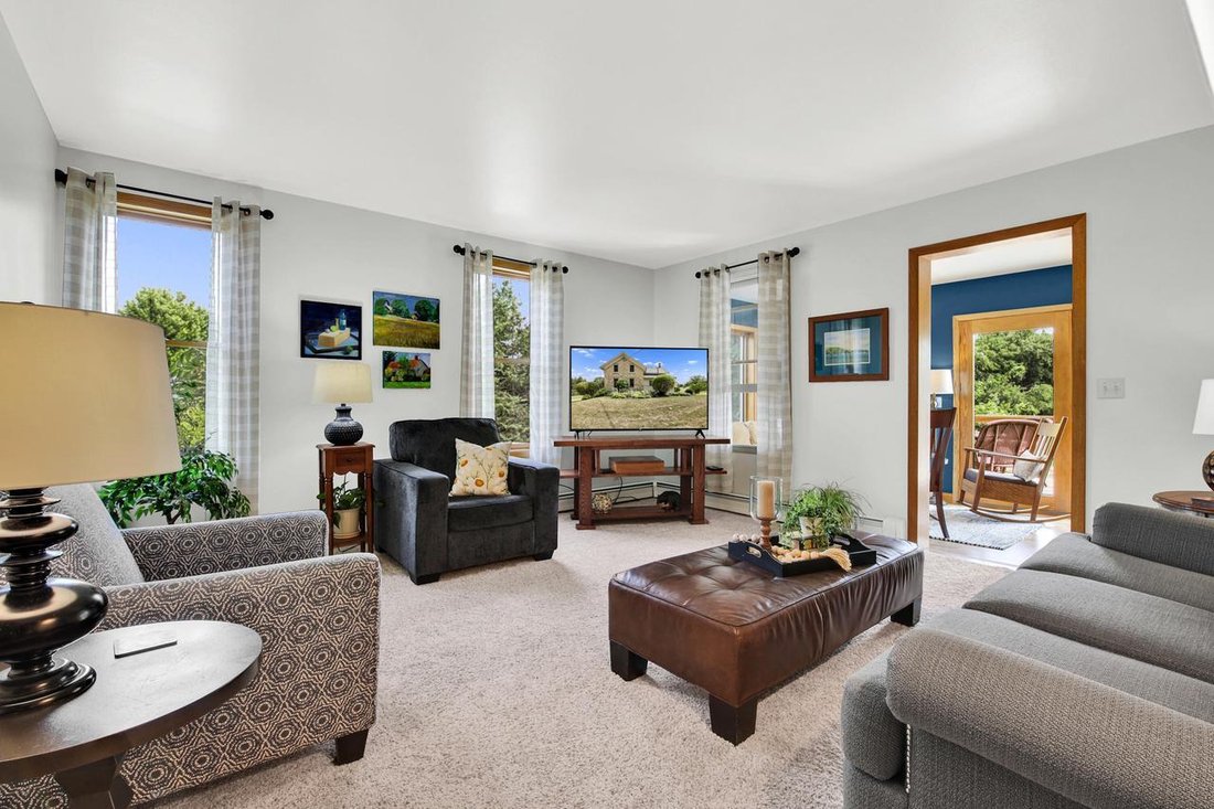 House in West Bend, Wisconsin, United States 4 - 19017238