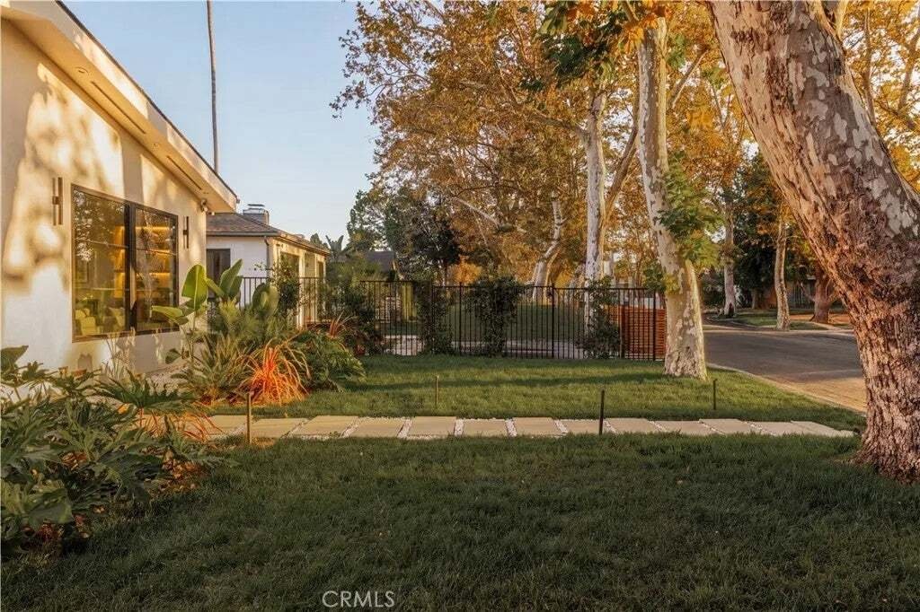 House in Los Angeles, California, United States 2 - 19017554