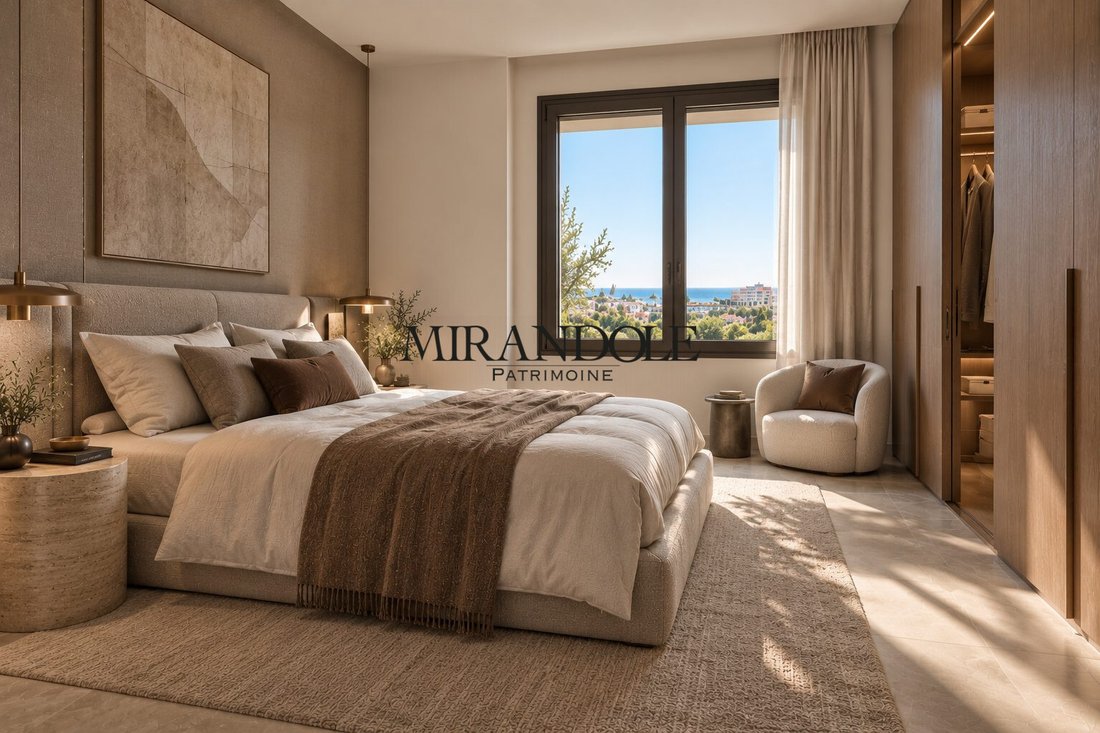 Apartment in Vieille Chapelle, 8e Arrondissement, Marseille 4 - 19016700