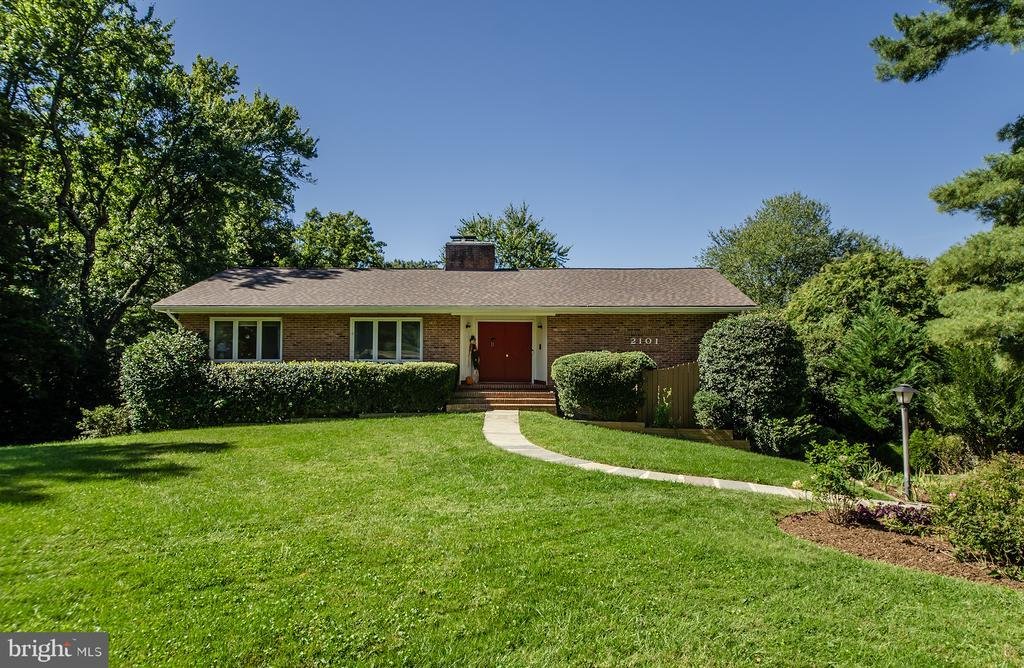 House in Hybla Valley, Virginia, United States 3 - 19016433