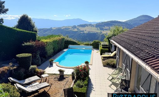 House in Saint-Martin-d'Uriage, Auvergne-Rhône-Alpes, France 1