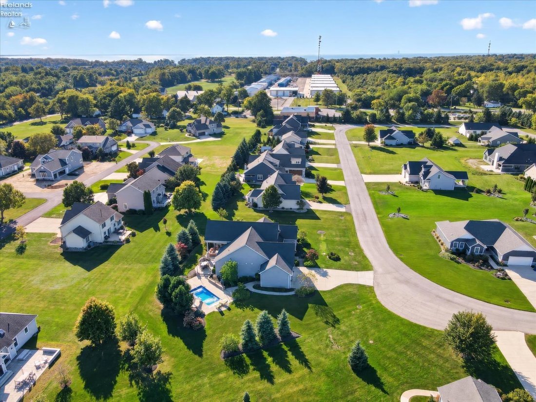 House in Port Clinton, Ohio, United States 4 - 19016569