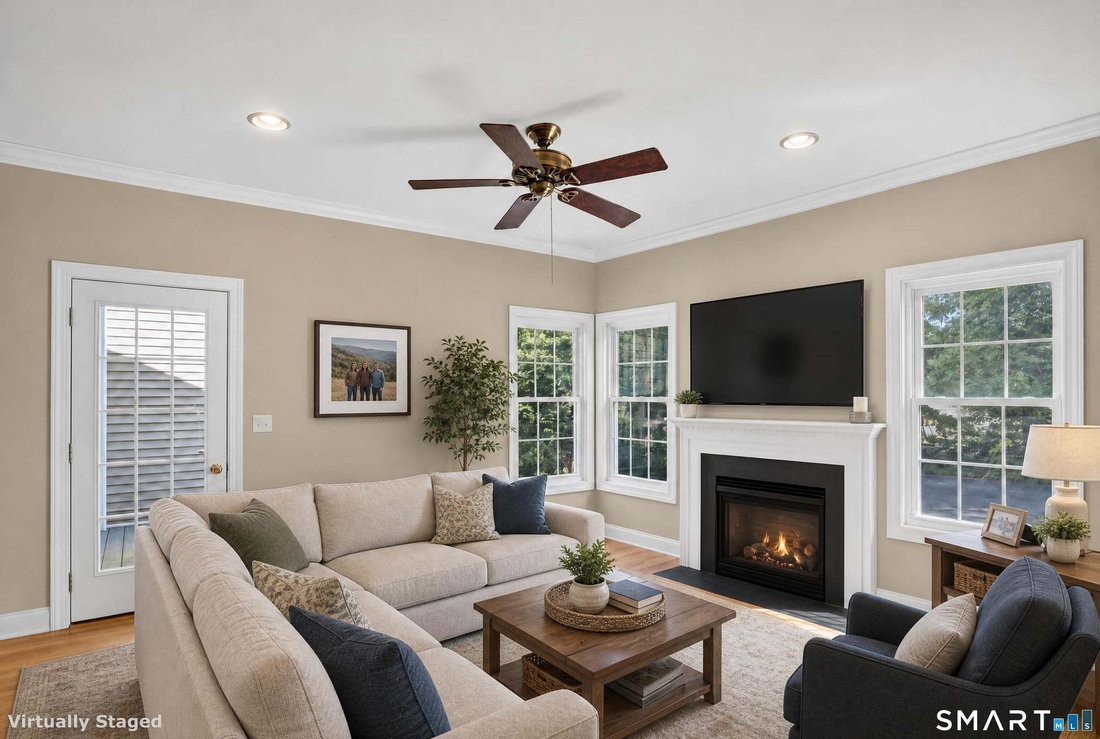 Condo in Trumbull, Connecticut, United States 5 - 19017065