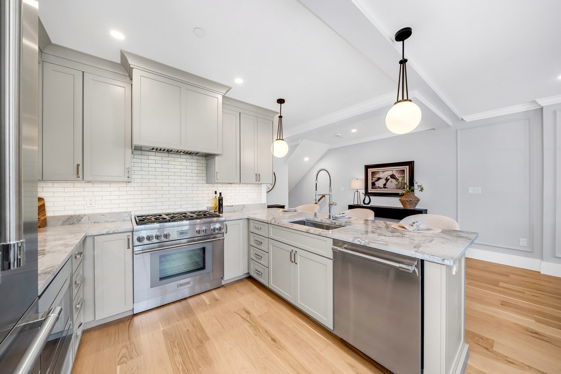 Condo in Andover, Massachusetts, United States 4 - 19016345