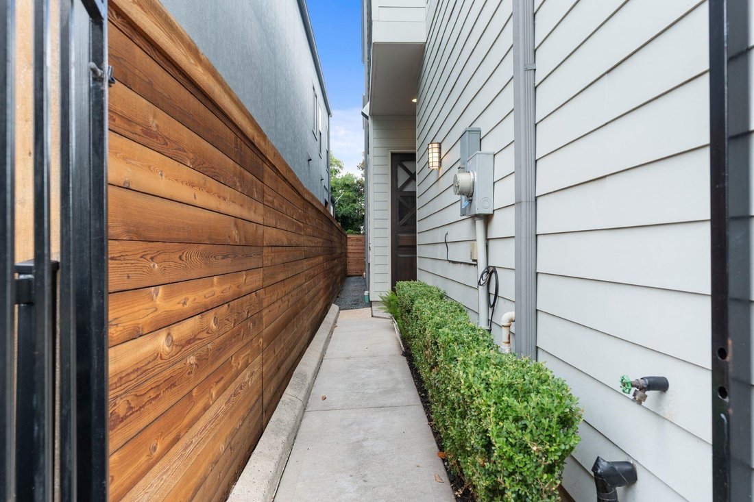 House in Houston, Texas, United States 3 - 19018049