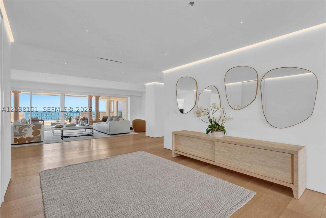 Condo in Miami Beach, Florida, United States 5 - 19017914