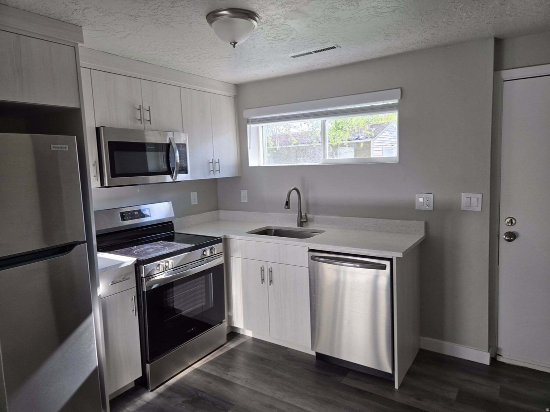House in Salt Lake City, Utah, United States 4 - 19018031