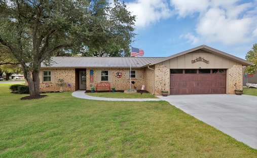 House in Granbury, Texas, United States 1