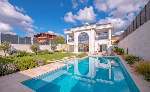 Villa in Arnavutköy, İstanbul, Turkey 1