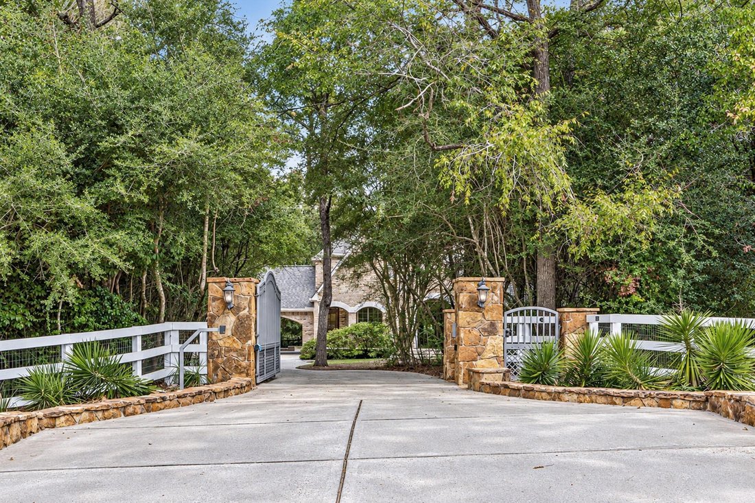 House in Magnolia, Texas, United States 1 - 19018074