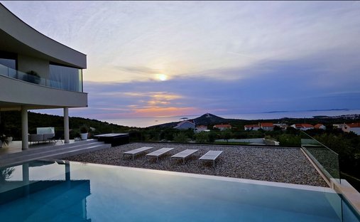 Villa in Primošten, Gespanschaft Šibenik-Knin, Kroatien 1