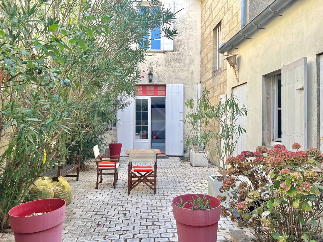 Villa in Saint-Émilion, Nouvelle-Aquitaine, France 2 - 19018151