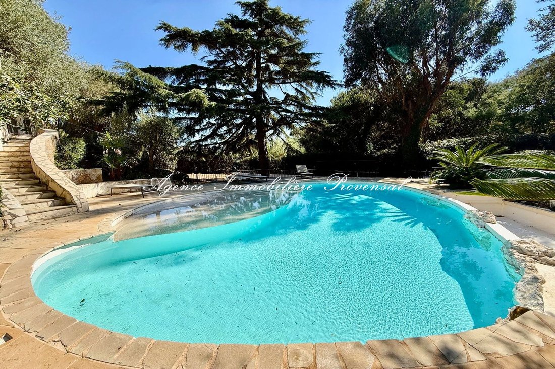 Villa in Grimaud, Provence-Alpes-Côte d'Azur, France 3 - 19018260