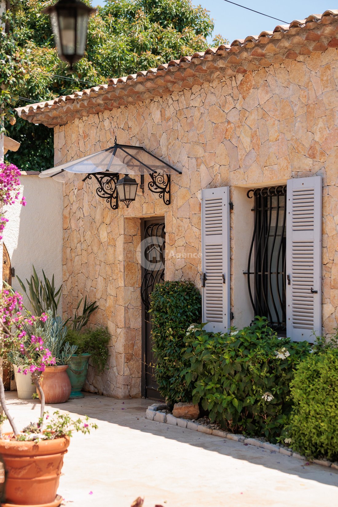 House in Antibes, Provence-Alpes-Côte d'Azur, France 4 - 19018178