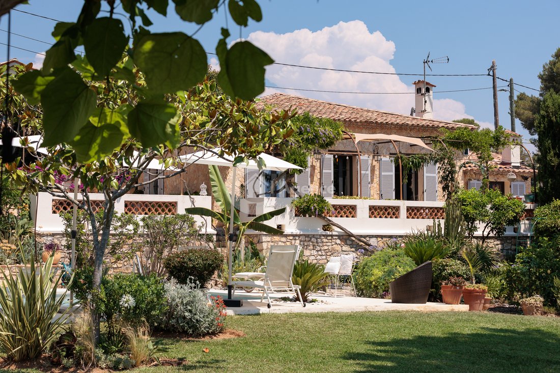 House in Antibes, Provence-Alpes-Côte d'Azur, France 2 - 19018178